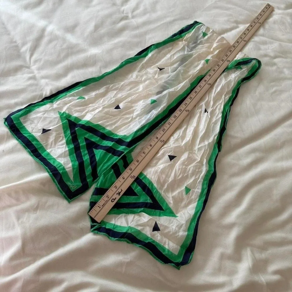 vintage white scarf‎